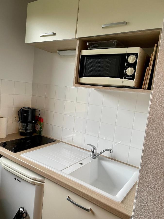 Apartamento Studio Côté piscine Équemauville Exterior foto